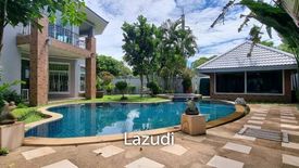 7 Bedroom House for sale in Na Jomtien, Chonburi