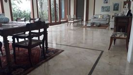 Rumah disewa dengan 6 kamar tidur di Cilandak Barat, Jakarta