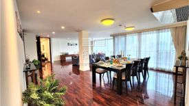 3 Bedroom Condo for rent in Sathorn Gallery Residences, Silom, Bangkok near BTS Surasak