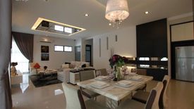 4 Bedroom House for sale in Bukit Pantai, Kuala Lumpur