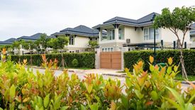 Cho thuê villa 4 phòng ngủ tại Long Thạnh Mỹ, Quận 9, Hồ Chí Minh