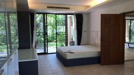 5 Bedroom House for rent in Phra Khanong, Bangkok near BTS Phra Khanong