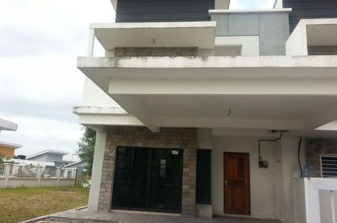 4 Bedroom House for sale in Sungai Buloh, Selangor