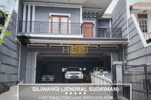 Rumah dijual dengan 5 kamar tidur di Krapyak, Jawa Tengah