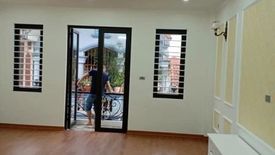 3 Bedroom House for sale in Nga Tu So, Ha Noi