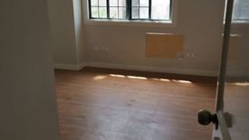 6 Bedroom Commercial for rent in Barangay 26, Metro Manila near LRT-1 Gil Puyat