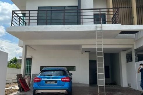 6 Bedroom House for sale in Johor