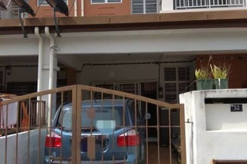 3 Bedroom Townhouse for sale in Sungai Buloh, Selangor