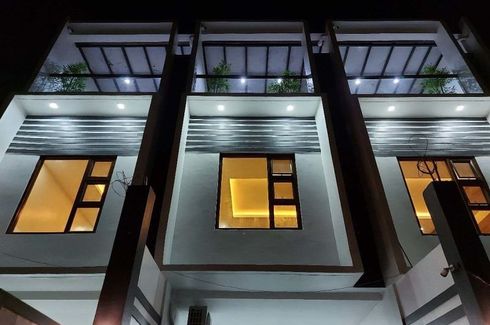 3 Bedroom Townhouse for sale in Kaunlaran, Metro Manila near MRT-3 Araneta Center-Cubao