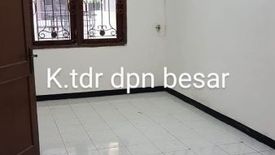 Rumah dijual atau disewa dengan 3 kamar tidur di Babatan, Jawa Timur