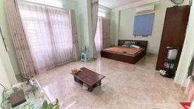 5 Bedroom House for sale in Nga Tu So, Ha Noi