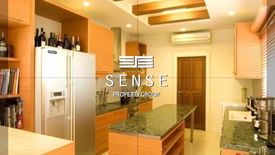 4 Bedroom House for rent in Wang Burapha Phirom, Bangkok near MRT Sam Yot