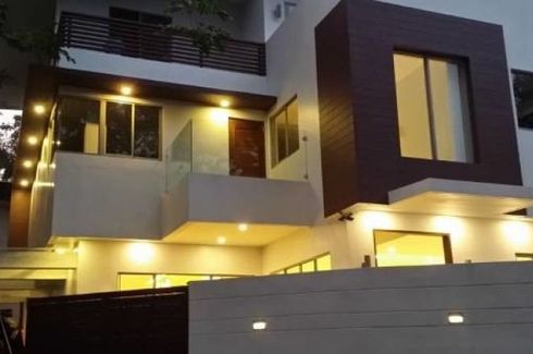 5 Bedroom House for sale in Blue Ridge Executive, Palangoy, Rizal