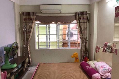 3 Bedroom House for sale in Lieu Giai, Ha Noi