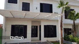 Townhouse dijual dengan 4 kamar tidur di Lebak Bulus, Jakarta