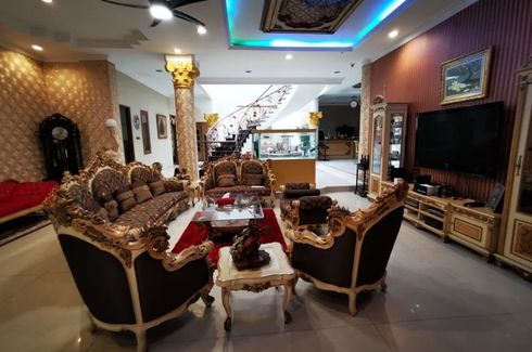 Rumah dijual dengan 9 kamar tidur di Sunter Agung, Jakarta