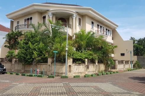 Rumah dijual dengan 5 kamar tidur di Kelapa Gading Barat, Jakarta