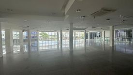 Commercial for rent in Dokmai, Bangkok