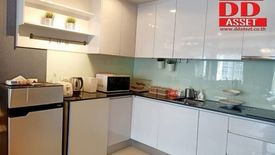 4 Bedroom Condo for sale in 15 Sukhumvit Residences, Khlong Toei Nuea, Bangkok near BTS Nana