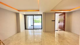 4 Bedroom Townhouse for sale in Baan Ekkamai, Phra Khanong Nuea, Bangkok