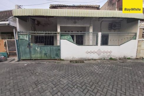 Rumah dijual dengan 5 kamar tidur di Ploso, Jawa Timur
