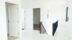 Rumah dijual dengan 4 kamar tidur di Dauh Puri, Bali