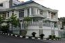 Rumah dijual dengan 5 kamar tidur di Cigadung, Jawa Barat