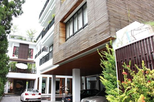ขายบ้าน 8 ห้องนอน ใน คลองเตยเหนือ, วัฒนา ใกล้ MRT เพชรบุรี