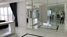 4 Bedroom Condo for rent in D.S. Tower 1 Sukhumvit 33, Khlong Tan Nuea, Bangkok near BTS Phrom Phong