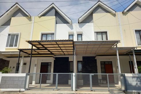 Rumah dijual dengan 2 kamar tidur di Cipamokolan, Jawa Barat