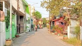 Tanah dijual dengan  di Ketintang, Jawa Timur