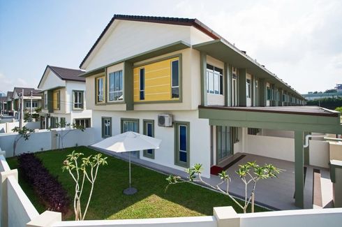 4 Bedroom House for sale in Kampung Baru Nilai, Negeri Sembilan