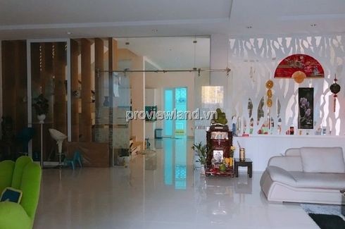 5 Bedroom House for rent in Phuong 13, Ho Chi Minh