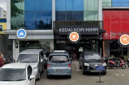 Komersial dijual dengan  di Lebak Bulus, Jakarta
