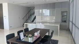 3 Bedroom Condo for sale in Hyde Sukhumvit 13, Khlong Toei Nuea, Bangkok near BTS Nana