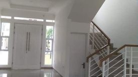 Rumah dijual dengan 4 kamar tidur di Cilandak Barat, Jakarta