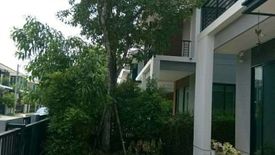 4 Bedroom House for sale in Bang Khun Non, Bangkok near MRT Suwinthawong