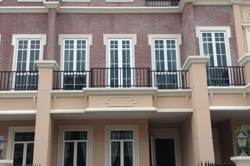 Townhouse for rent in Garden Square, Phra Khanong Nuea, Bangkok near BTS On Nut