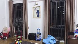 Cần bán nhà riêng 3 phòng ngủ tại Ngọc Hà, Quận Ba Đình, Hà Nội