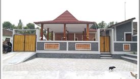 4 Bedroom House for sale in Randusari, Central Java
