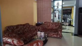 7 Bedroom House for sale in Dukuh Sutorejo, East Java