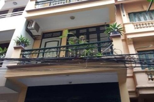 6 Bedroom House for sale in Doi Can, Ha Noi