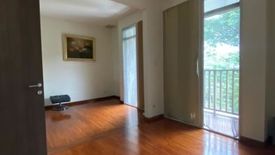 Townhouse dijual dengan 3 kamar tidur di Lebak Bulus, Jakarta