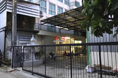 Commercial for sale in Lat Phrao, Bangkok