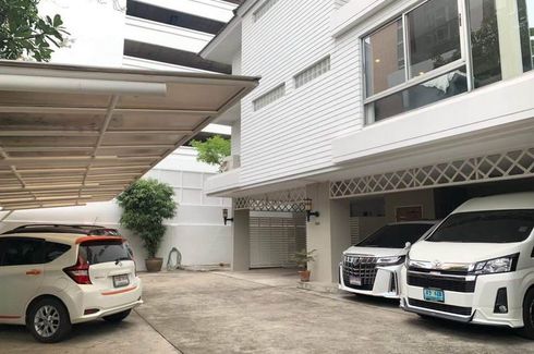 3 Bedroom House for rent in Khlong Tan, Bangkok near BTS Phrom Phong