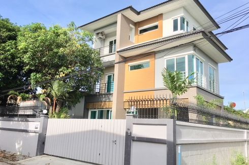 4 Bedroom House for Sale or Rent in Huai Khwang, Bangkok near MRT Sutthisan