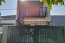 Rumah dijual dengan 4 kamar tidur di Cigadung, Jawa Barat