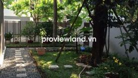 Cho thuê villa 4 phòng ngủ tại Phước Long B, Quận 9, Hồ Chí Minh