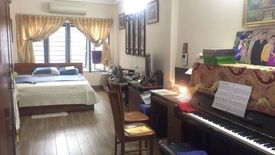 4 Bedroom House for sale in Nga Tu So, Ha Noi