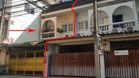 3 Bedroom Townhouse for sale in Anusawari, Bangkok near MRT Lat Pla Khao